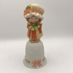 Heartline “Miss Mitzie” bell figurine